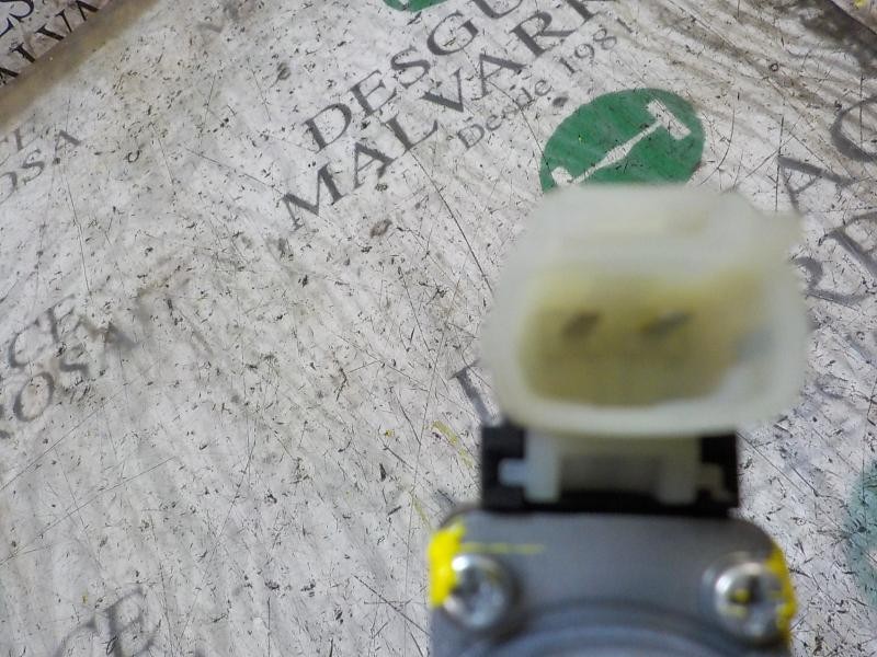 Recambio de elevalunas delantero derecho para hyundai i20 1.2 cat referencia OEM IAM 824041J010  