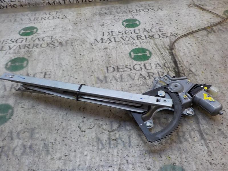 Recambio de elevalunas delantero izquierdo para hyundai i20 1.2 cat referencia OEM IAM 824031J010  