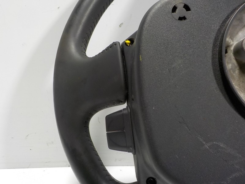 Recambio de volante para land rover freelander (lr2) 2.2 td4 cat referencia OEM IAM LR015338 BH523600FA8PVJ 