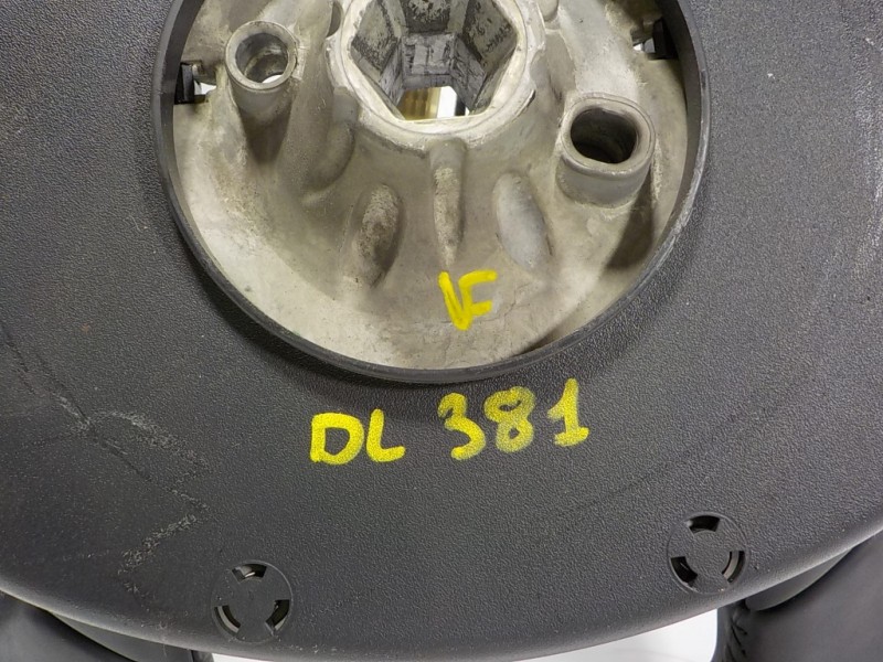 Recambio de volante para land rover freelander (lr2) 2.2 td4 cat referencia OEM IAM LR015338 BH523600FA8PVJ 