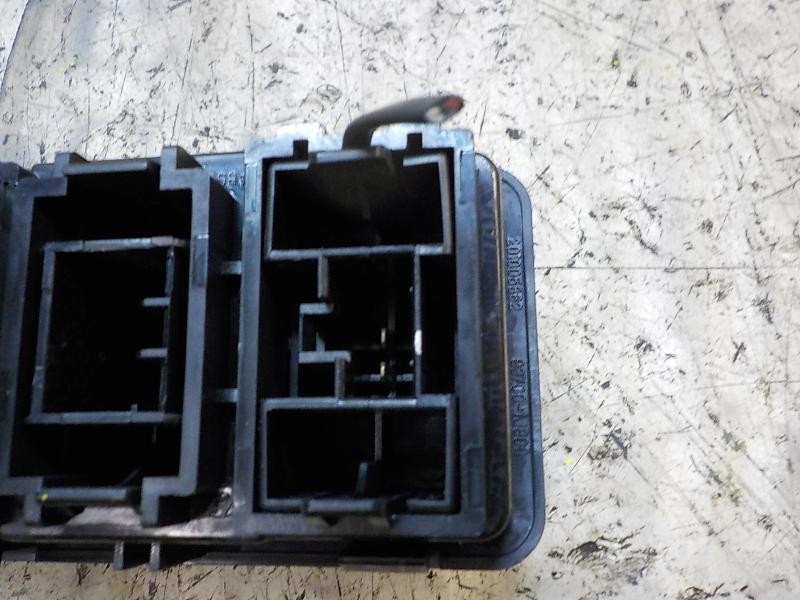 Recambio de modulo electronico para hyundai i20 1.2 cat referencia OEM IAM 933701J1009P 937001J150 