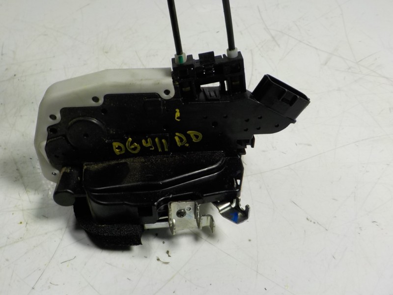 Recambio de cerradura puerta delantera derecha para nissan micra (k13) 1.2 cat referencia OEM IAM 805001HD0B  