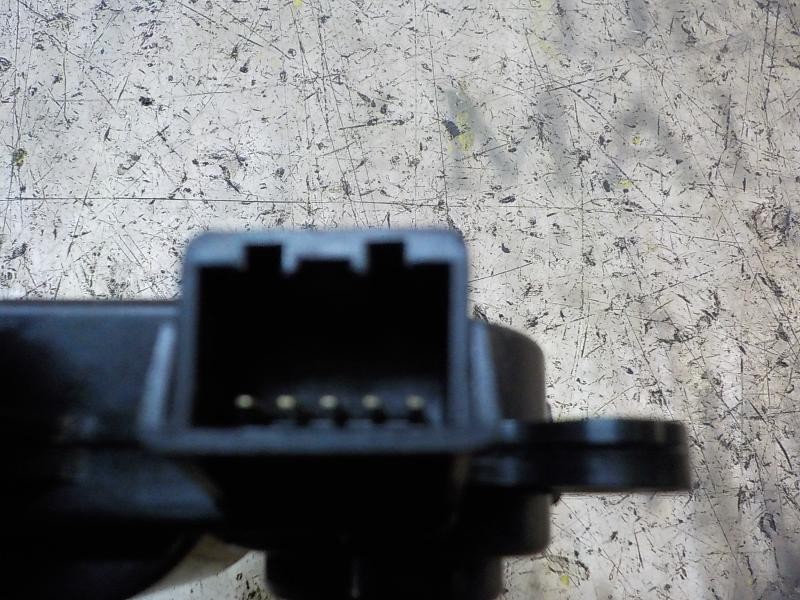 Recambio de motor apertura trampillas climatizador para hyundai i20 1.2 cat referencia OEM IAM 971254P000  