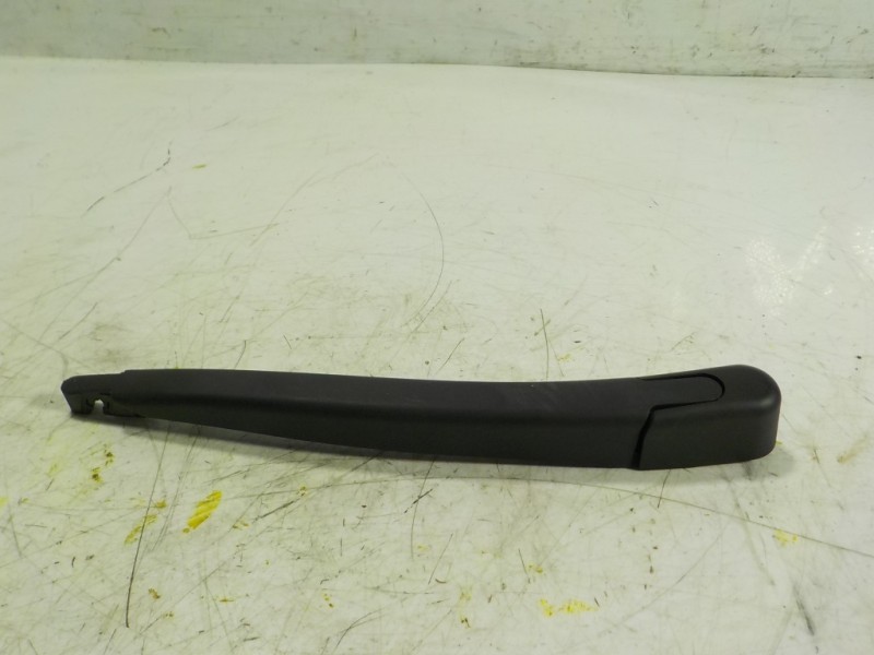 Recambio de brazo limpia trasero para ford fiesta (cb1) 1.4 tdci cat referencia OEM IAM   