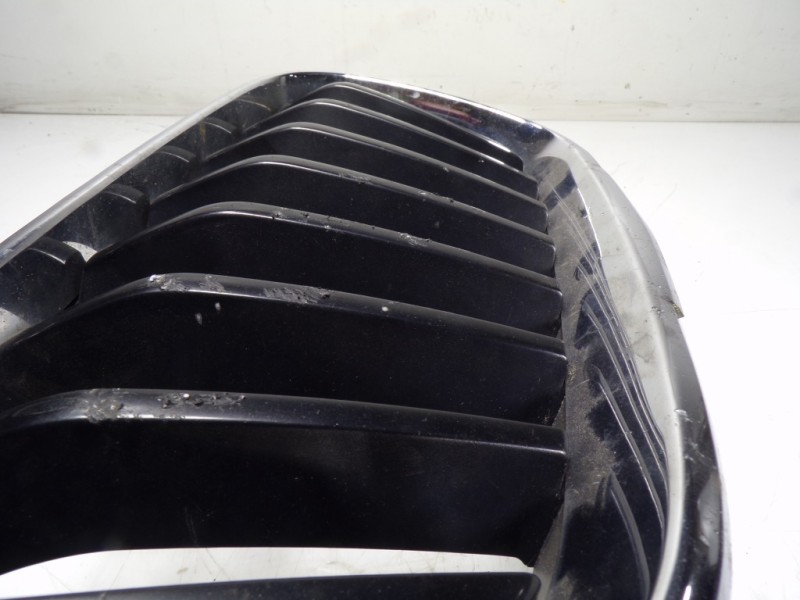 Recambio de rejilla para bmw serie 2 coupe (f22) 2.0 turbodiesel referencia OEM IAM 51137295524 7295522 