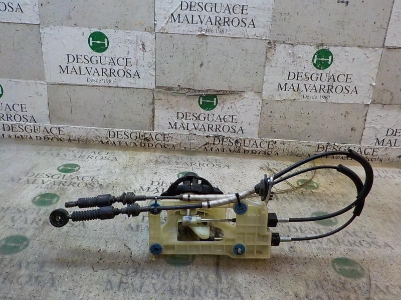 Recambio de palanca cambio para hyundai i20 1.2 cat referencia OEM IAM 437001J100  