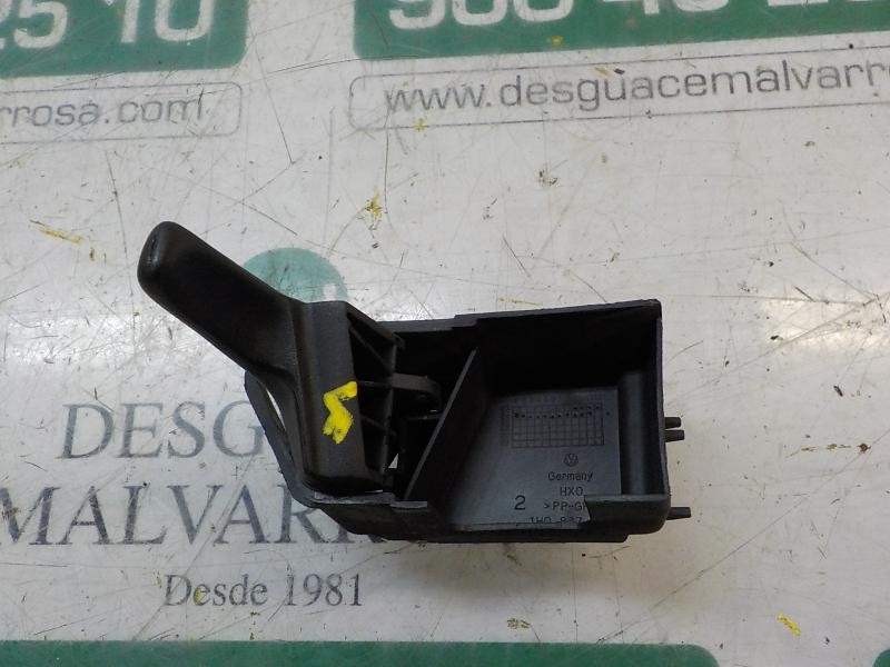 Recambio de maneta interior delantera derecha para volkswagen golf iii berlina (1h1) 2.0 16v referencia OEM IAM   