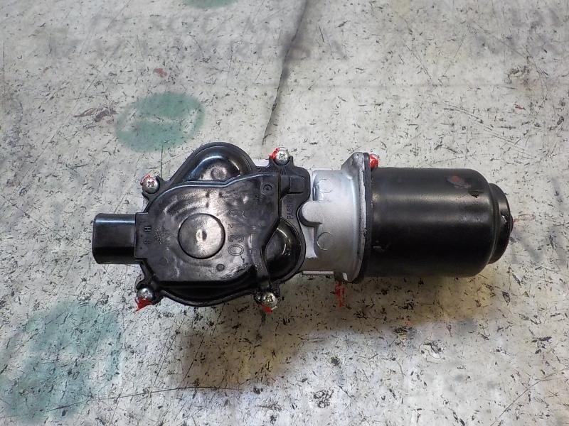 Recambio de motor limpia delantero para mazda 3 lim. (bl) 2.2 turbodiesel cat referencia OEM IAM BBP267340  