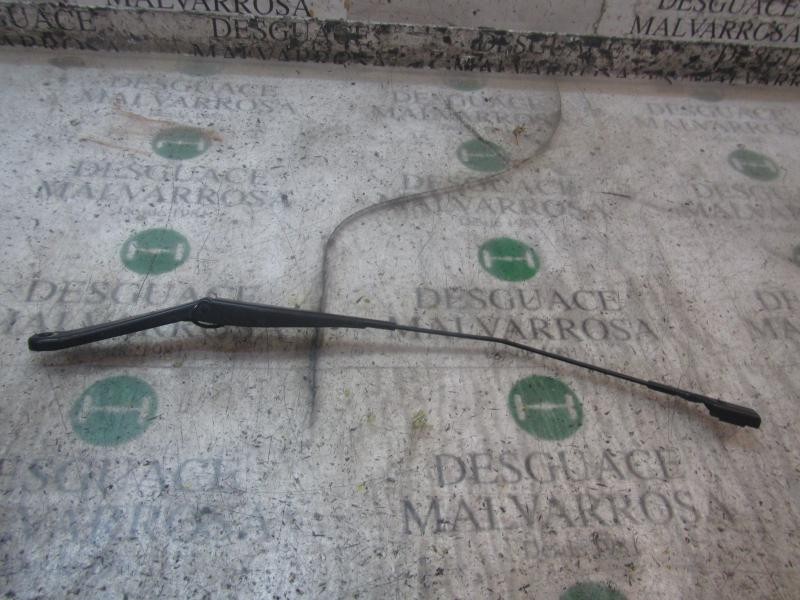Recambio de brazo limpia delantero derecho para ford fiesta (cb1) titanium referencia OEM IAM   