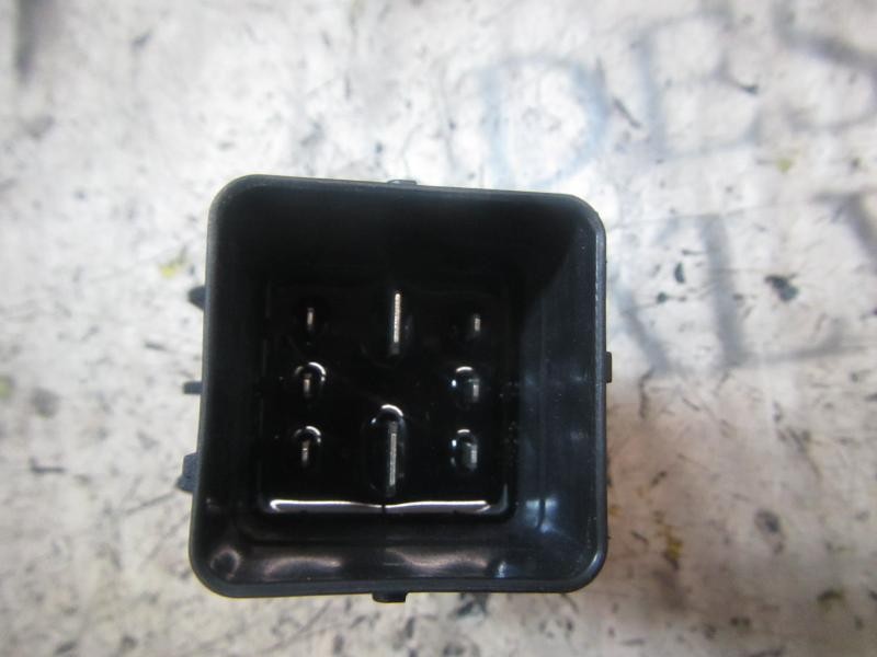 Recambio de caja precalentamiento para ford fiesta (cb1) titanium referencia OEM IAM   