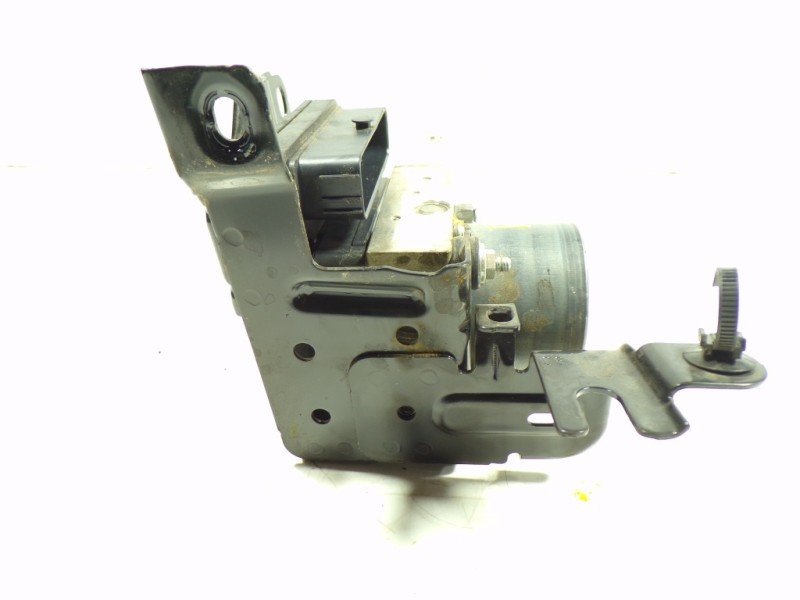 Recambio de abs para peugeot 308 1.5 hdi referencia OEM IAM 1637315380 9825549780 17111311172