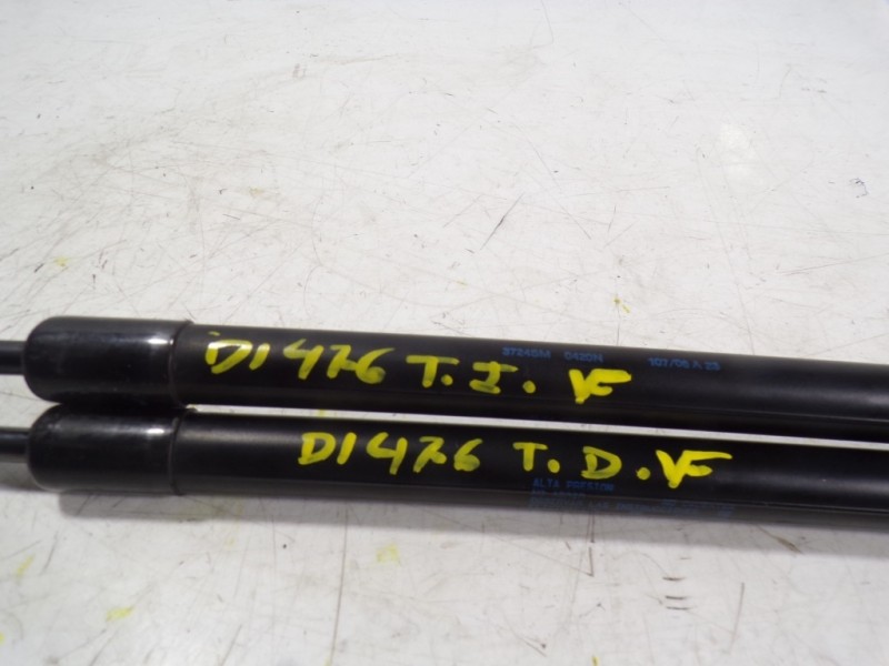 Recambio de amortiguadores maletero / porton para peugeot 308 1.5 hdi referencia OEM IAM 9807899380  