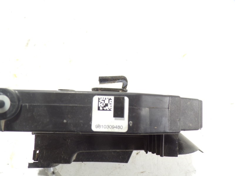 Recambio de cerradura puerta delantera izquierda para peugeot 308 1.5 hdi referencia OEM IAM 9810309480 9810309480 