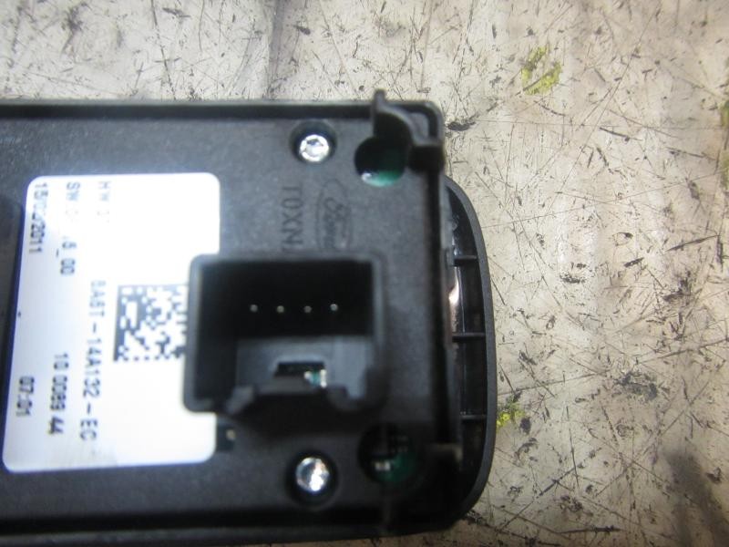 Recambio de mando elevalunas delantero izquierdo para ford fiesta (cb1) titanium referencia OEM IAM   