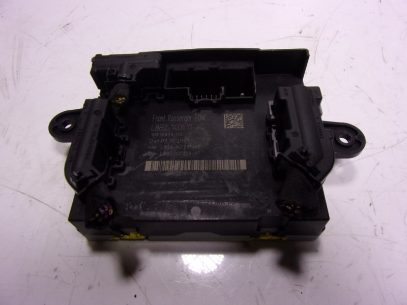 Recambio de modulo electronico para land rover new discovery l462 3.0 d referencia OEM IAM LR170983 L8B214D617AG 