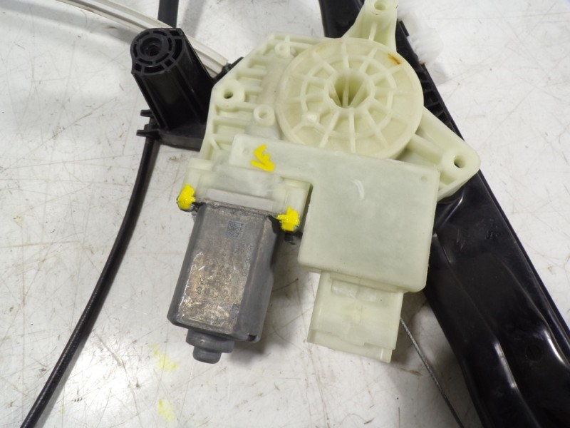 Recambio de elevalunas delantero izquierdo para peugeot 308 1.5 hdi referencia OEM IAM 9816273280 9816271880 00189512850401