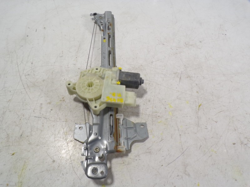 Recambio de elevalunas trasero derecho para peugeot 308 1.5 hdi referencia OEM IAM 9816273480 9816273980 