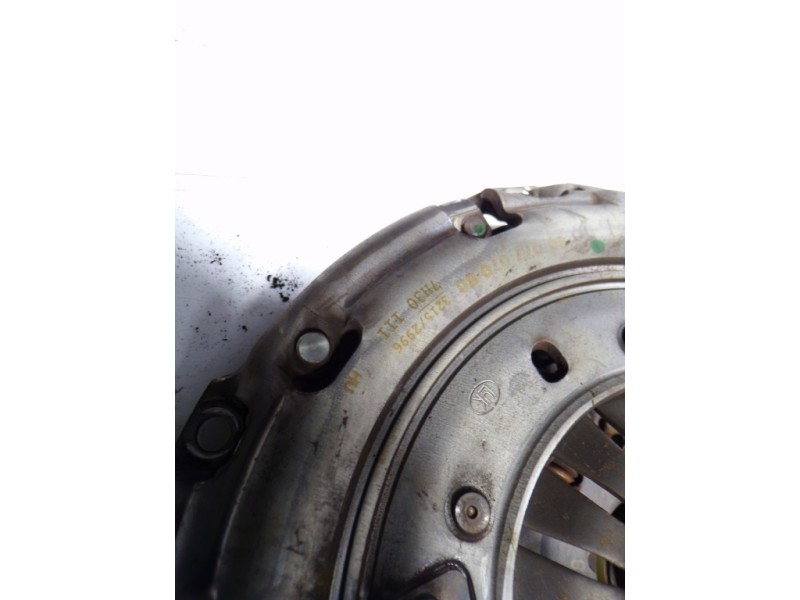 Recambio de kit embrague para peugeot 308 1.5 hdi referencia OEM IAM 1619230180 9807707080 32152996