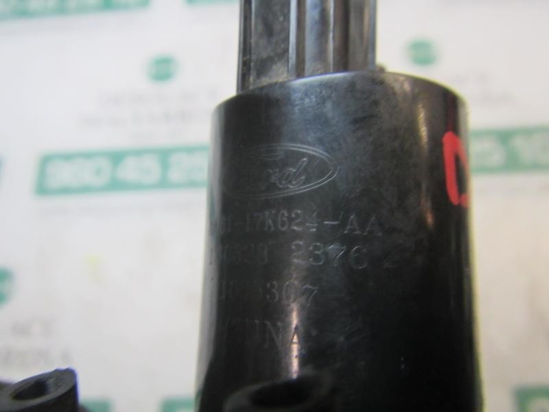 Recambio de bomba limpia para ford fiesta (cb1) titanium referencia OEM IAM   