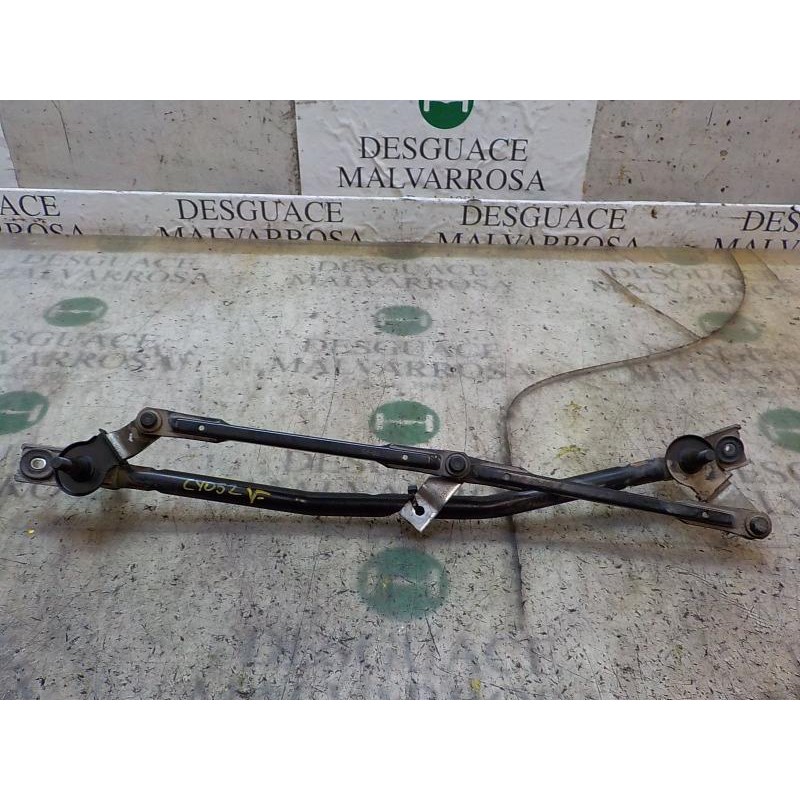 Recambio de articulacion limpia delantero para hyundai i30 1.4 cat referencia OEM IAM 981202L000  