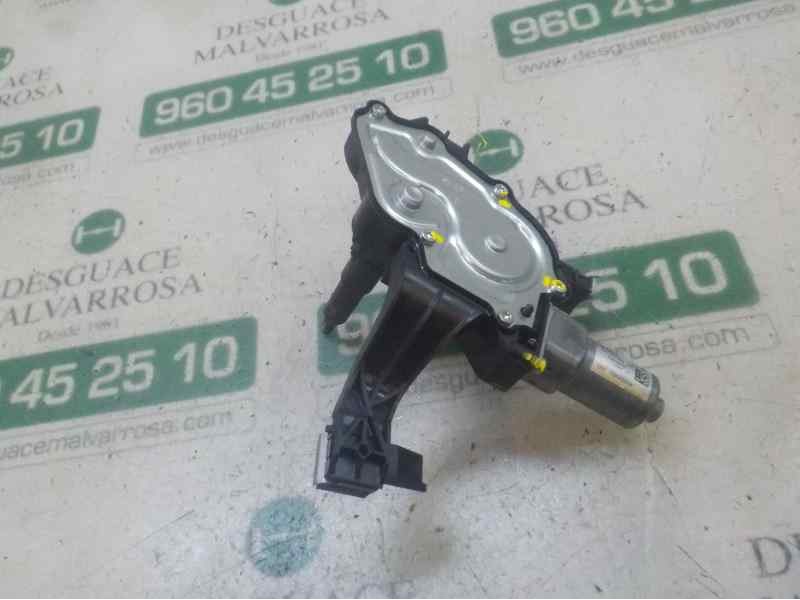 Recambio de motor limpia trasero para opel corsa e 1.4 referencia OEM IAM   