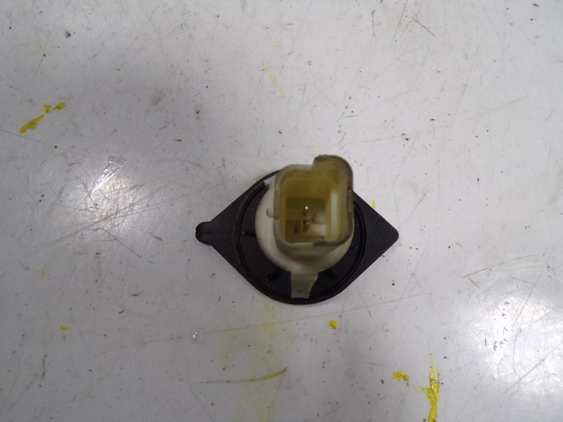 Recambio de maneta porton para renault laguna iii 2.0 dci diesel fap energy referencia OEM IAM 8200110098  