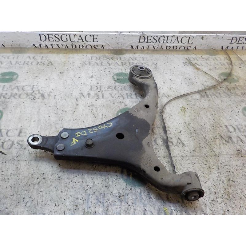 Recambio de brazo suspension inferior delantero izquierdo para hyundai i30 1.4 cat referencia OEM IAM 545002H000  