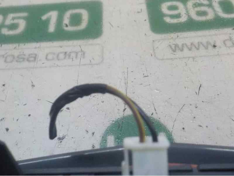 Recambio de piloto trasero central para opel corsa e 1.4 referencia OEM IAM   