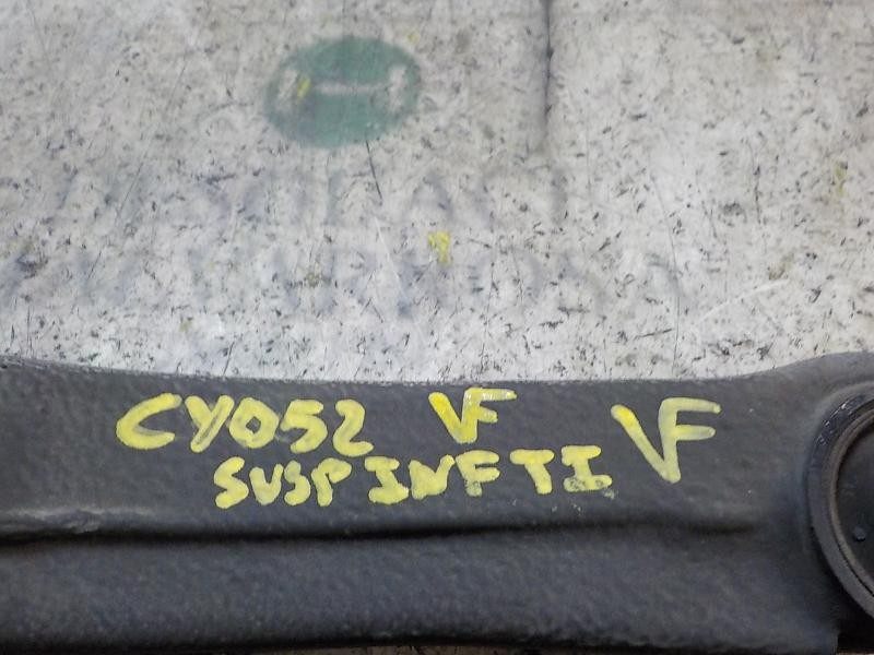 Recambio de brazo suspension inferior trasero izquierdo para hyundai i30 1.4 cat referencia OEM IAM 552102H100  