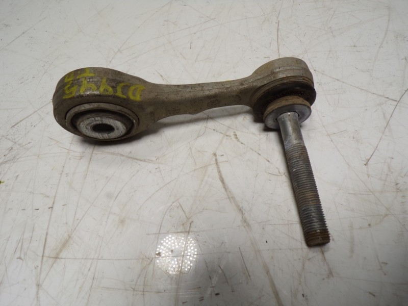 Recambio de tirante trasero derecho para alfa romeo giulia (952) 2.2 jtdm cat referencia OEM IAM 50540592  