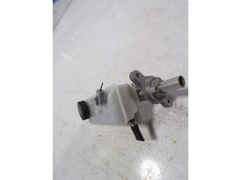 Recambio de bomba freno para renault kangoo 1.5 dci diesel fap referencia OEM IAM 460117576R  