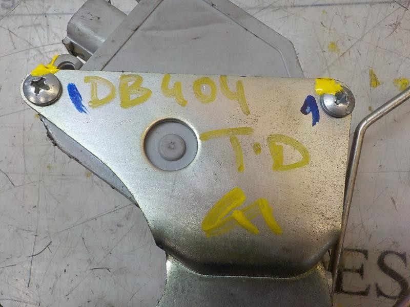 Recambio de cerradura puerta trasera derecha para tata vista 1.4 75cv referencia OEM IAM   