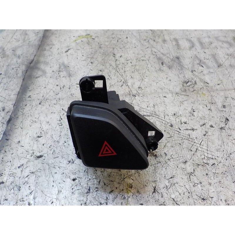 Recambio de warning para hyundai i30 1.4 cat referencia OEM IAM 937902L0004X  