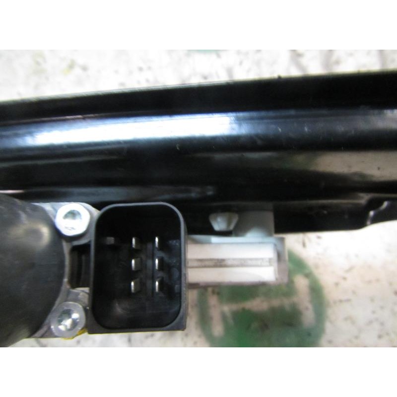 Recambio de elevalunas trasero derecho para mercedes-benz clase e (w211) berlina e 280 cdi (211.020) referencia OEM IAM A2117300