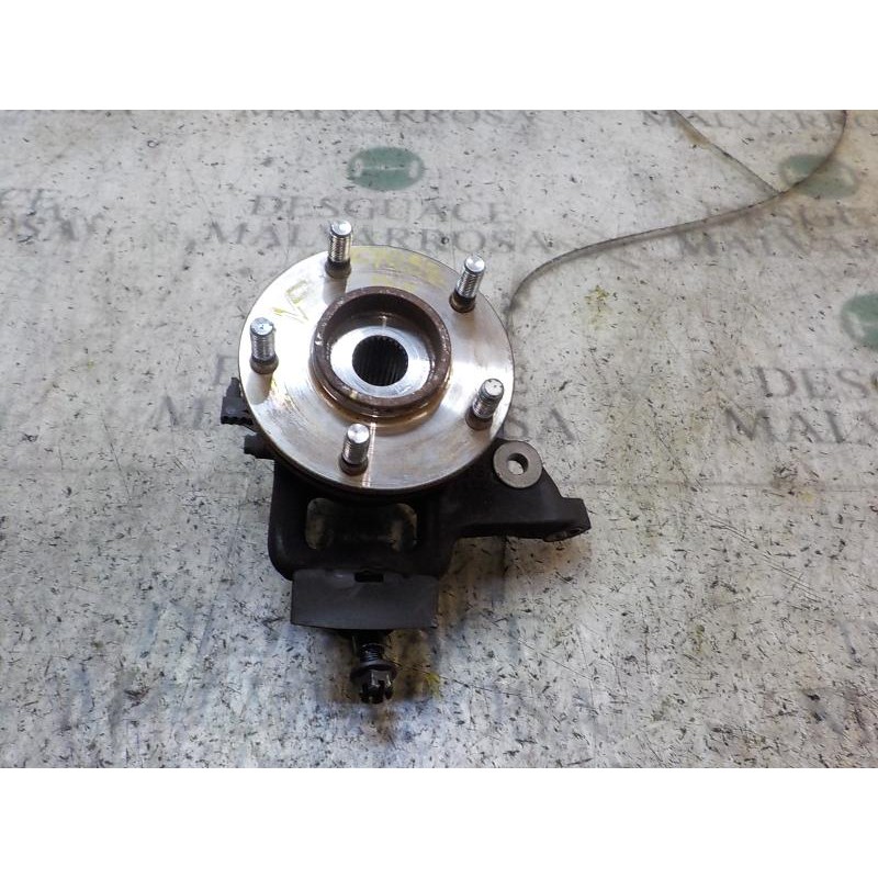 Recambio de mangueta delantera izquierda para hyundai i30 1.4 cat referencia OEM IAM 517152R000  