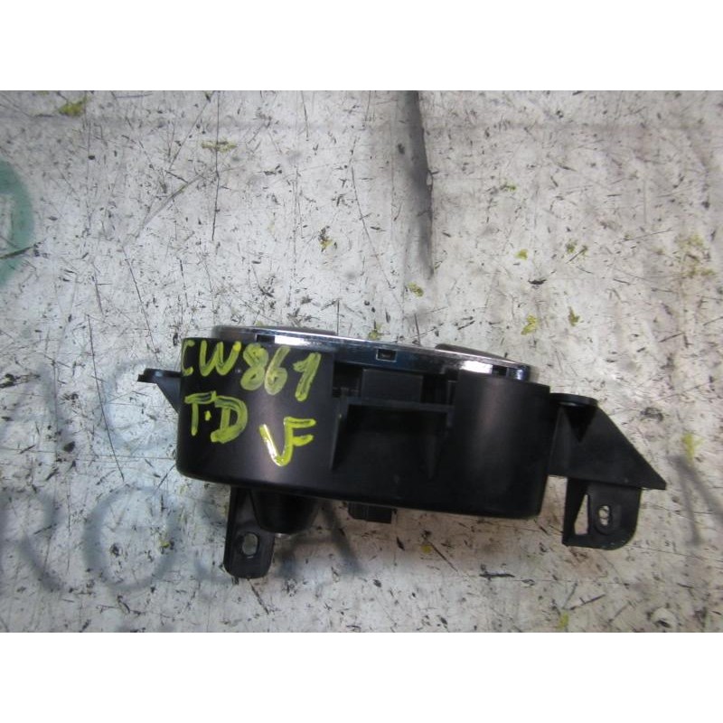 Recambio de mando elevalunas trasero derecho para mercedes-benz clase e (w211) berlina e 280 cdi (211.020) referencia OEM IAM A2