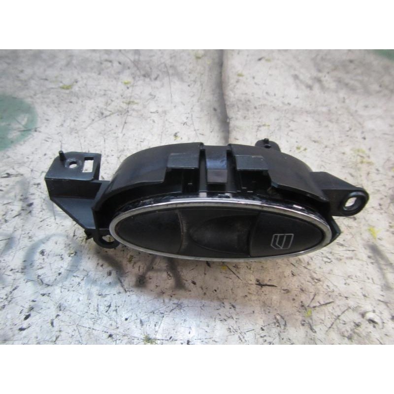 Recambio de mando elevalunas trasero izquierdo para mercedes-benz clase e (w211) berlina e 280 cdi (211.020) referencia OEM IAM 