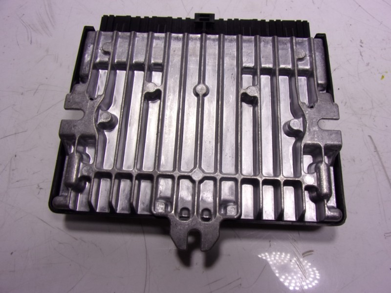 Recambio de centralita suspension para land rover new discovery l462 3.0 d referencia OEM IAM LR111479 LPLA14F392KC 