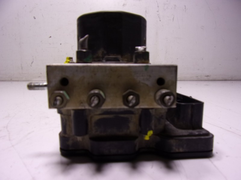 Recambio de abs para dacia duster 1.6 sce cat referencia OEM IAM 476608779R 476607477R 