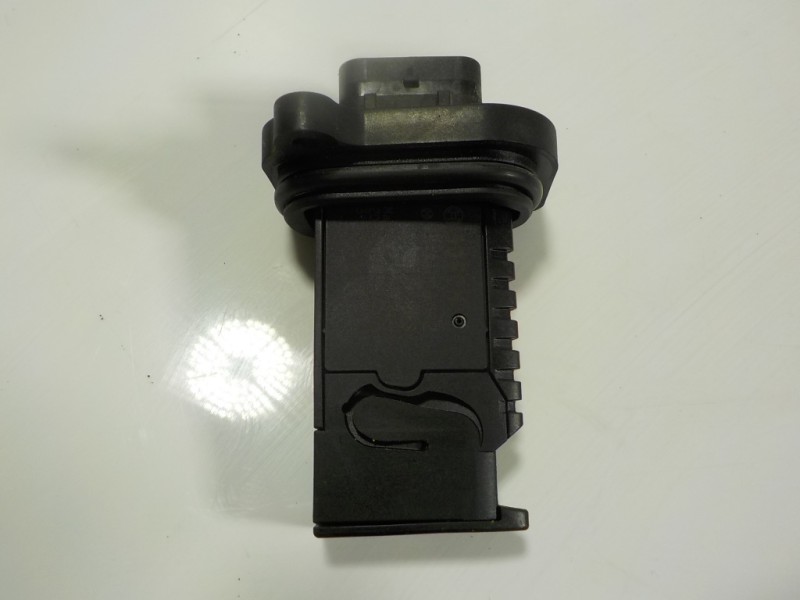 Recambio de caudalimetro para bmw serie 3 touring (f31) 2.0 turbodiesel referencia OEM IAM 13628506408 8506408 0281006092