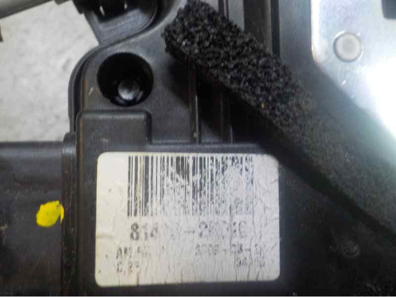 Recambio de cerradura puerta trasera izquierda para kia soul diva referencia OEM IAM   