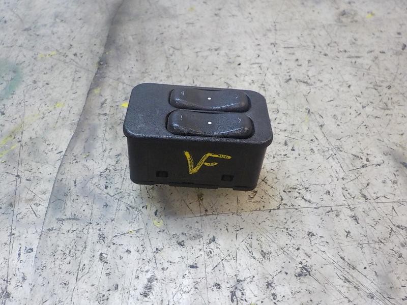 Recambio de mando elevalunas delantero izquierdo para opel astra g berlina 1.6 16v referencia OEM IAM   