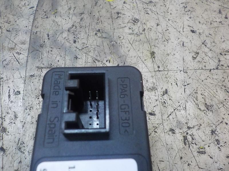 Recambio de mando elevalunas delantero izquierdo para opel astra g berlina 1.6 16v referencia OEM IAM   