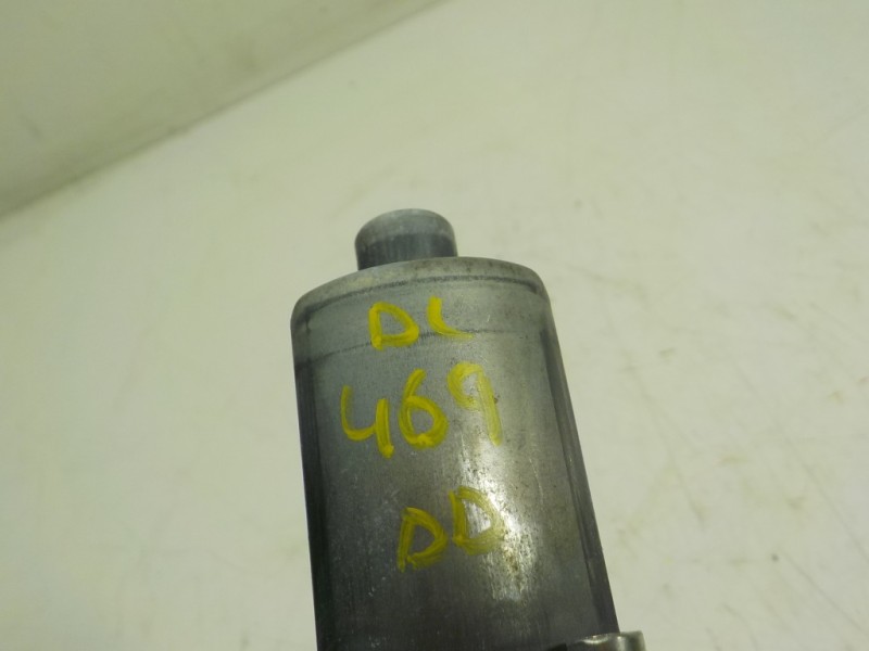 Recambio de motor elevalunas delantero derecho para seat leon sportstourer (kl8) 2.0 tdi referencia OEM IAM 5Q0959802C 5Q0959802