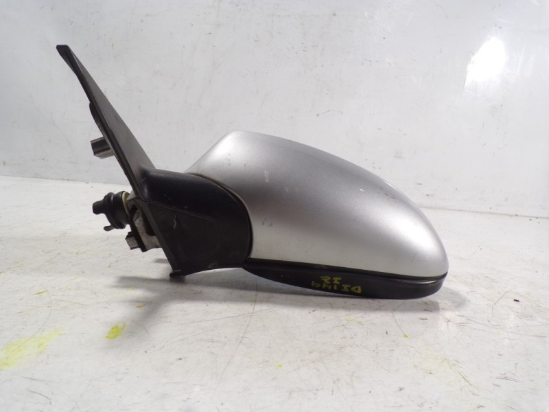 Recambio de espejo izquierdo para bmw serie 1 cabrio (e88) 2.0 turbodiesel cat referencia OEM IAM 51167268305  