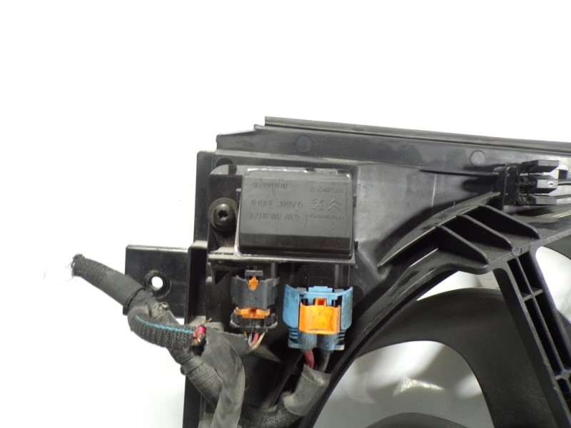Recambio de electroventilador para citroën c4 picasso 1.6 blue-hdi fap referencia OEM IAM   