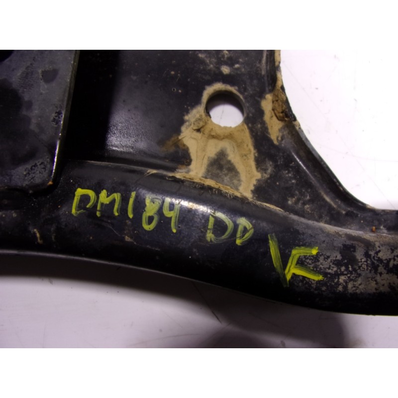 Recambio de brazo suspension inferior delantero derecho para dacia duster 1.6 sce cat referencia OEM IAM 545001225R  
