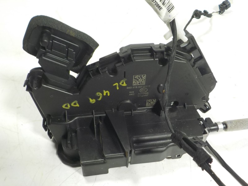 Recambio de cerradura puerta delantera derecha para seat leon sportstourer (kl8) 2.0 tdi referencia OEM IAM 5TB837016D 5TB837016