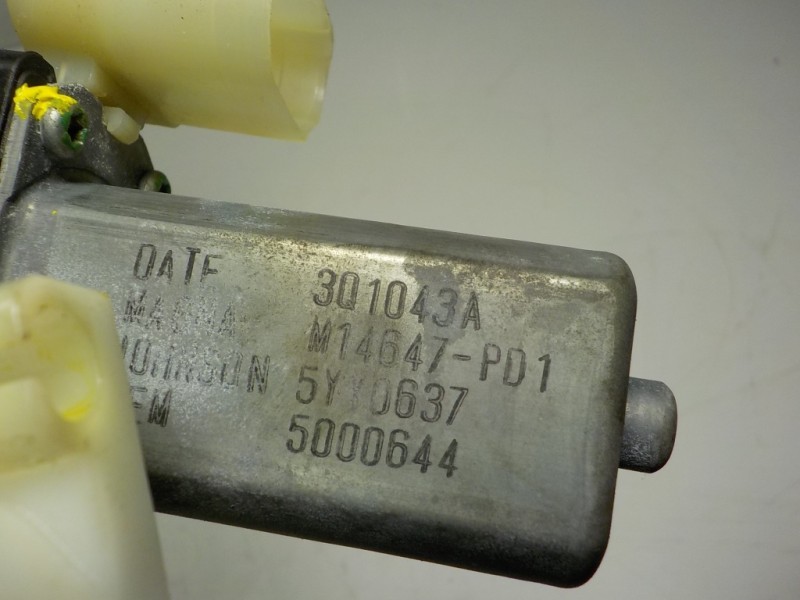 Recambio de elevalunas trasero derecho para bmw serie 3 touring (f31) 2.0 turbodiesel referencia OEM IAM 51357281888 7351050 