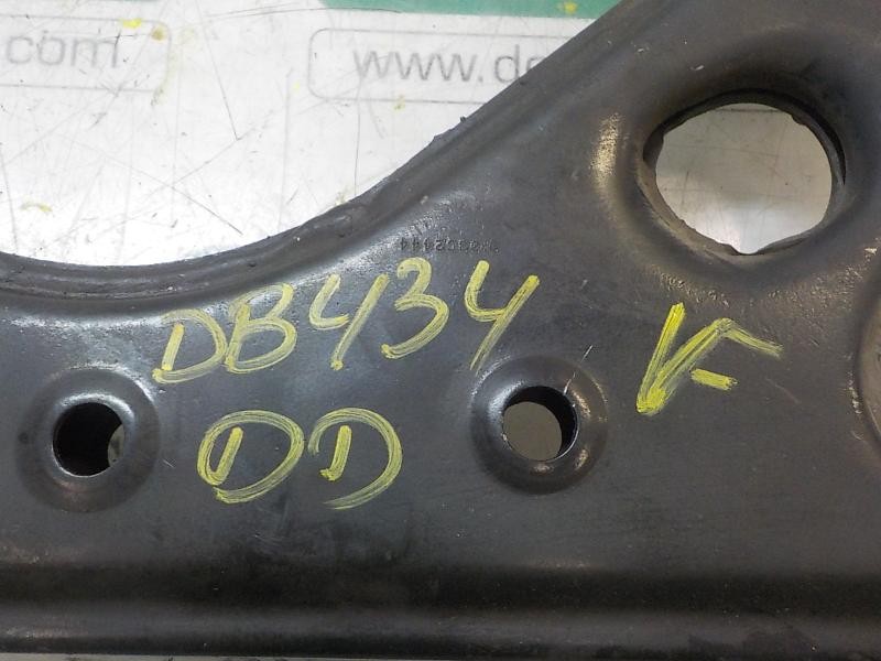 Recambio de brazo suspension inferior delantero derecho para opel corsa d selective referencia OEM IAM   